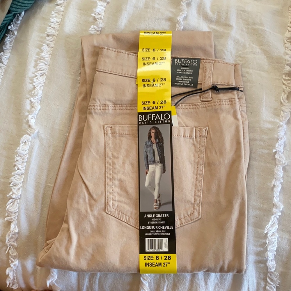 Brand new light pink jeans!!